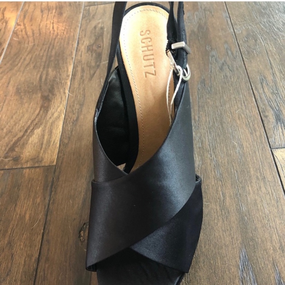 SHUTZ Black Platform Heel